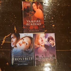 Vampire Academy Book Set by Richelle Mead